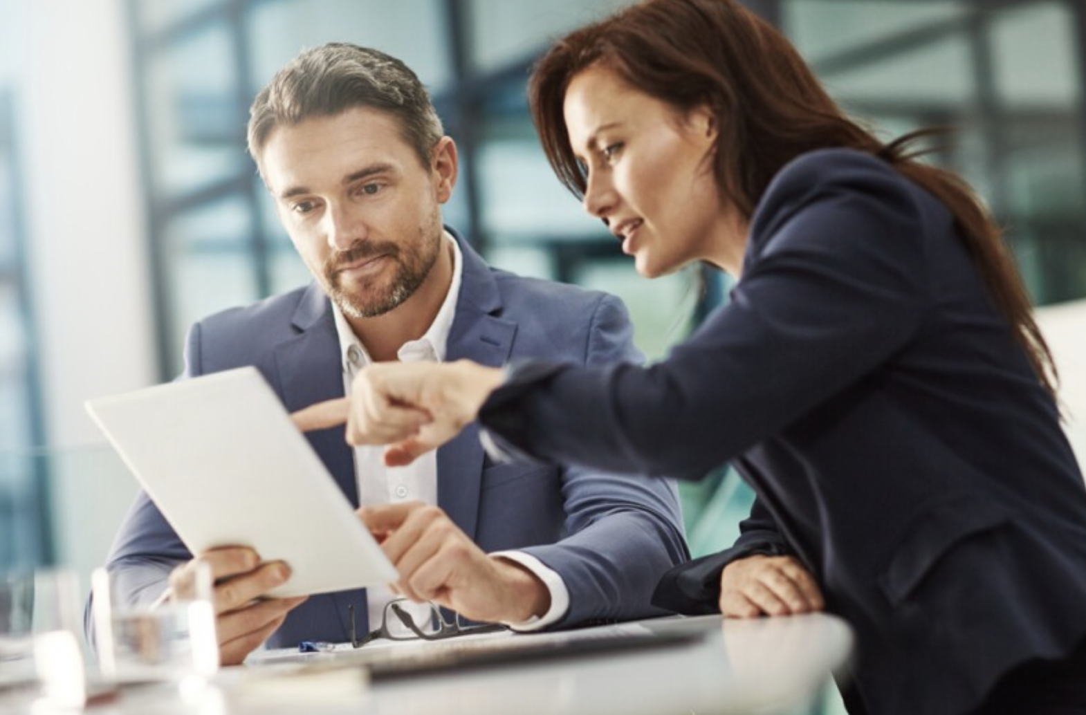 WHAT DEFINES CONSCIOUS AND INSPIRATIONAL LEADERS?